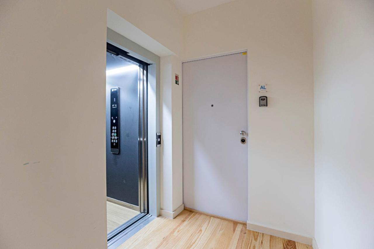 31 Janeiro 157 - Charming 1Br Flat W/ Ac & Balcony By Lovelystay Porto Bagian luar foto