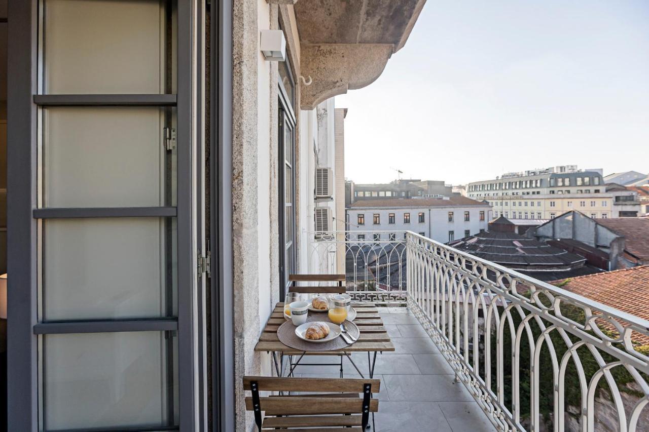 31 Janeiro 157 - Charming 1Br Flat W/ Ac & Balcony By Lovelystay Porto Bagian luar foto